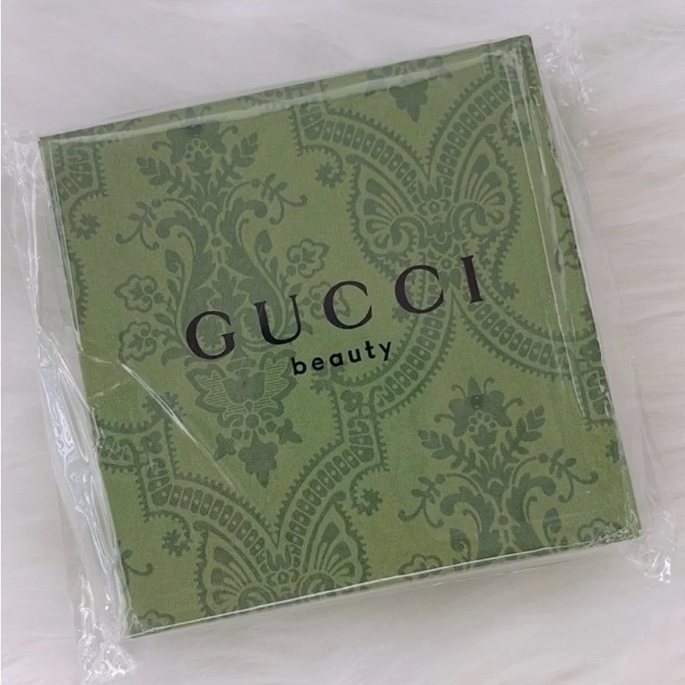 NIB Gucci GG silver compact mirror - Picture 2 of 5
